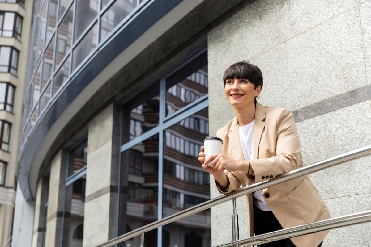 Hong Kong HNW US real estate equity release Manhattan Los Angeles HKD company