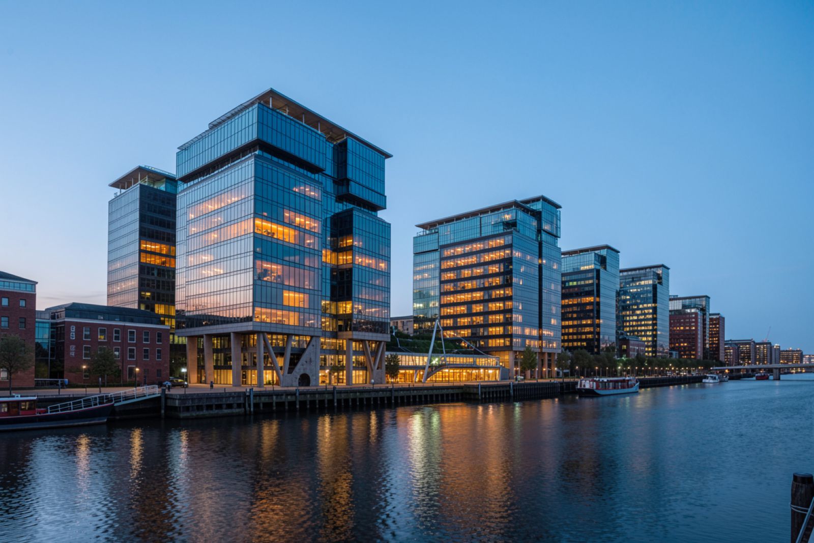 Canary Wharf riverside apartments representing buy-to-let and portfolio financing for international investors